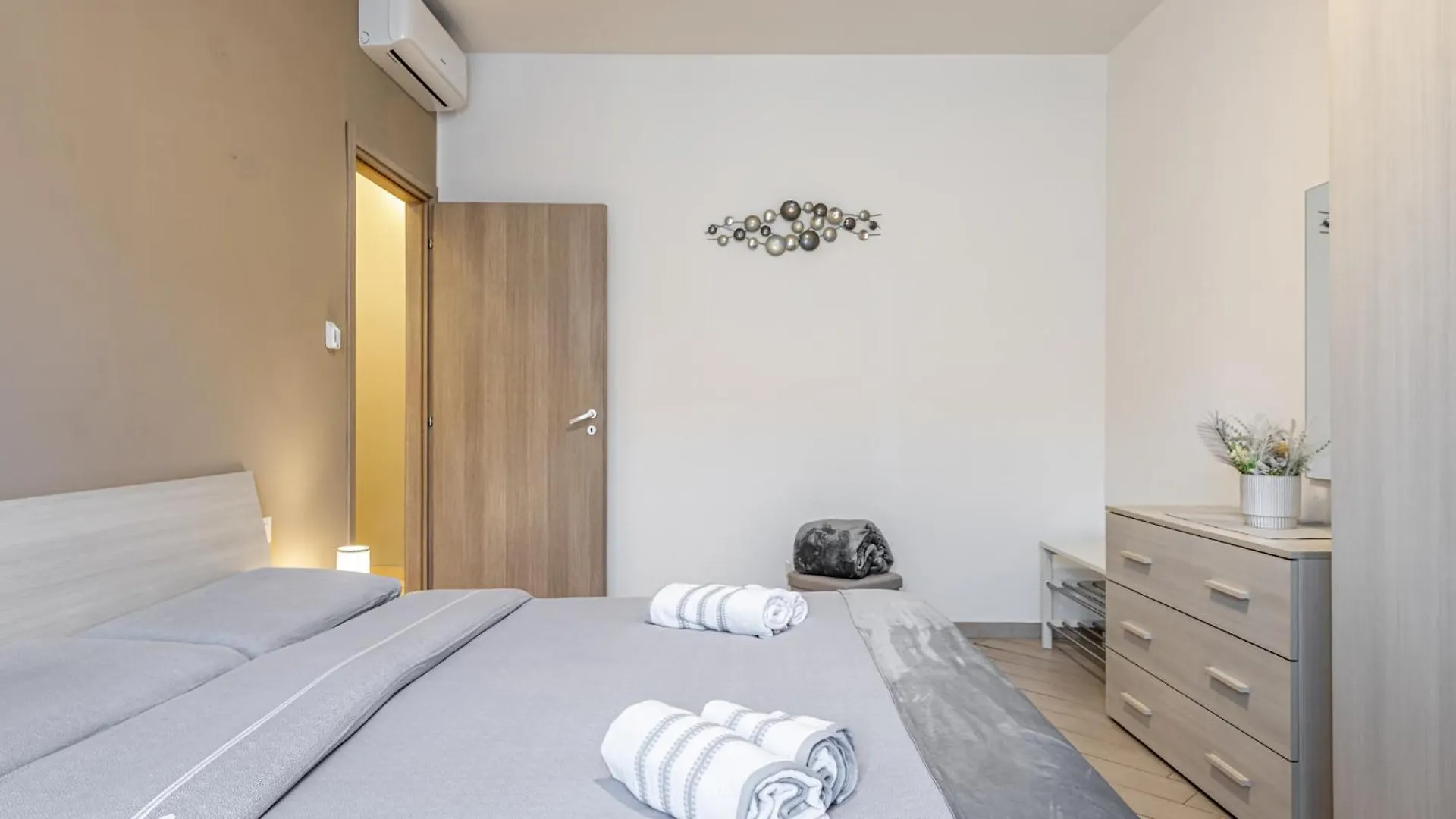Apartment Appartamento Sara San Donato Milanese Italy